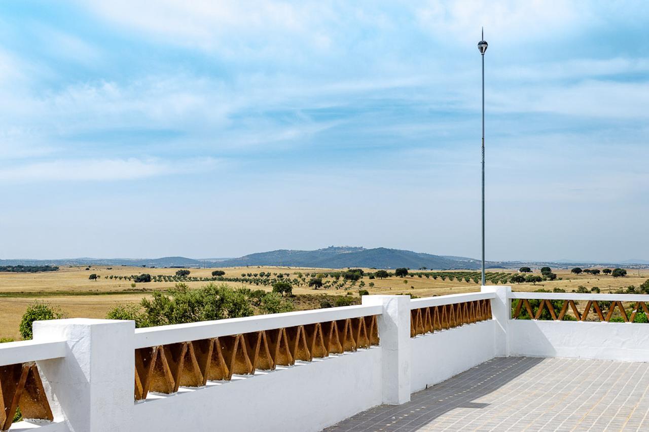Monte Do Colmeal - Country House & Wine Guest House Mourao Luaran gambar